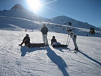kleine Verschnaufpause für Skifahrer und Snowboarder kleine Verschnaufpause für Skifahrer und Snowboarder