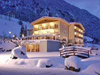 Ob Winter oder Sommer: Im Hotel Zimba die Alpen genießen