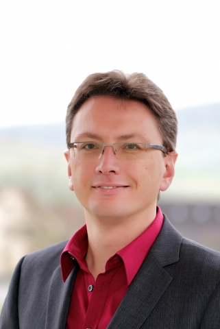 Mit wenigen Mausklicks zum idealen Vertriebspartner Mit wenigen Mausklicks zum idealen Vertriebspartner