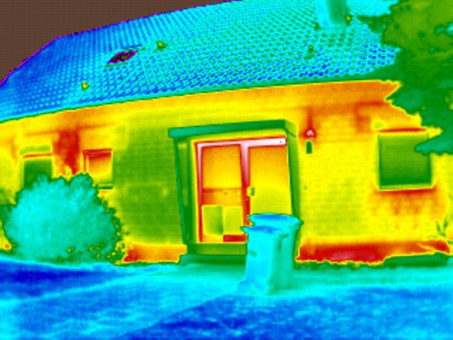 Thermografie macht Schwachstellen am Haus sichtbar
