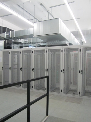 Grüne Colocation: CO2 neutrales Rechenzentrum mit Glasfaser-Infrastruktur Grüne Colocation: CO2 neutrales Rechenzentrum mit Glasfaser-Infrastruktur