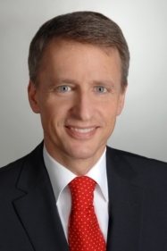 InfoPrint Solutions baut seine Stärke im Produktionsdruck weiter aus und verpflichtet Michael Ehrhar InfoPrint Solutions baut seine Stärke im Produktionsdruck weiter aus und verpflichtet Michael Ehrhar