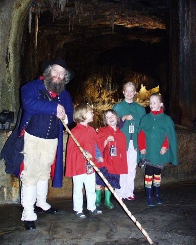 MÄRCHENREISEN IN DEN FEENGROTTEN MIT   ANDREAS VOM ROTHENBARTH