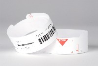 Im Regensburger Caritas-Krankenhaus St. Josef erhalten Patienten ein Patientenarmband von Mediaform. Im Regensburger Caritas-Krankenhaus St. Josef erhalten Patienten ein Patientenarmband von Mediaform.