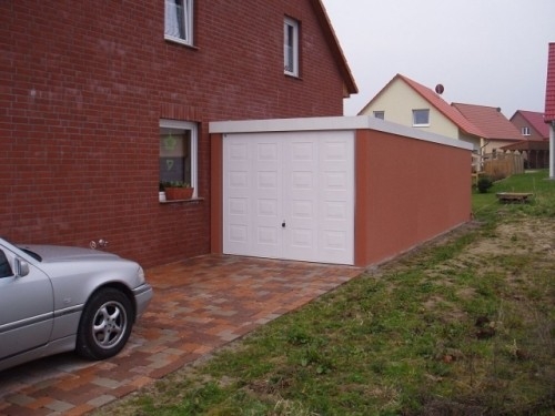 Das richtige Garagentor für eine Fertiggarage von Exklusiv-Garagen Das richtige Garagentor für eine Fertiggarage von Exklusiv-Garagen