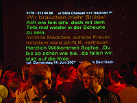 SMS Chatwall: Poetry Slam mit SMS-Gedichten auf der Leinwand