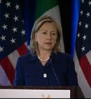 Hillary Clinton dankt dem Hunger Projekt Hillary Clinton dankt dem Hunger Projekt