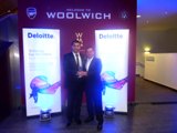 Ahmet Gülay und Timo Fleischmann nehmen Award der Wirtschaftsprüfungsgesellschaft Deloitte entgegen. Ahmet Gülay und Timo Fleischmann nehmen Award der Wirtschaftsprüfungsgesellschaft Deloitte entgegen.