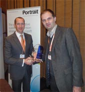 Mag. Christian Reder, T-Mobile Austria GmbH (r.) und Luke McKeever, CEO Portrait Software (l.)