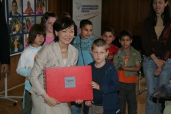 Akie Abe besucht das Ev. Johannesstift Berlin Akie Abe besucht das Ev. Johannesstift Berlin