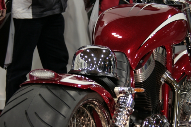 Santa Claus kommt auf zwei Rädern - großer Motorrad-Weihnachtsmarkt in der Messe Hamburg-Schnelsen
