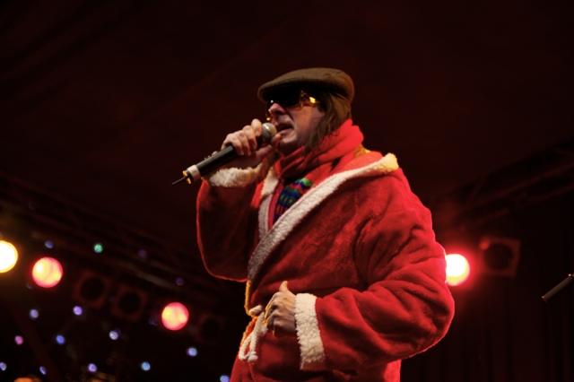 Täglich Bühnenprogramm auf dem Weihnachtsmarkt am Dom