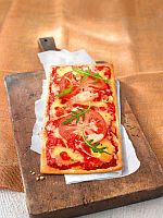 Römische Esskultur im Tiefkühlfach: die Pizza al Taglio von Galileo. Römische Esskultur im Tiefkühlfach: die Pizza al Taglio von Galileo.