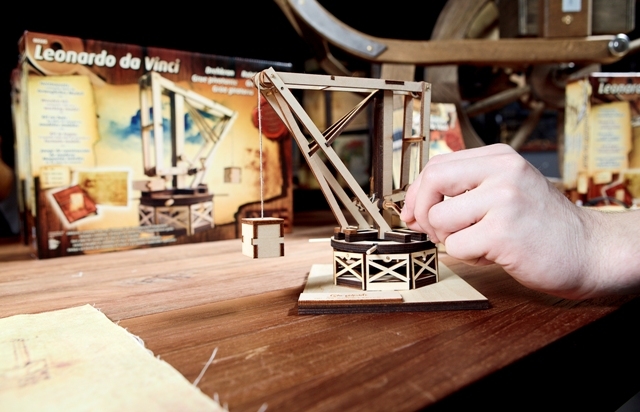 Revell präsentiert Leonardo da Vinci Funktionsmodelle in London Ausstellung im National Geographic Revell präsentiert Leonardo da Vinci Funktionsmodelle in London Ausstellung im National Geographic