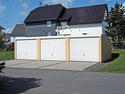 Exklusiv-Garagen: Ab 60qm rechnen sich Photovoltaikanlagen auf Dächern von Fertiggaragen Exklusiv-Garagen: Ab 60qm rechnen sich Photovoltaikanlagen auf Dächern von Fertiggaragen