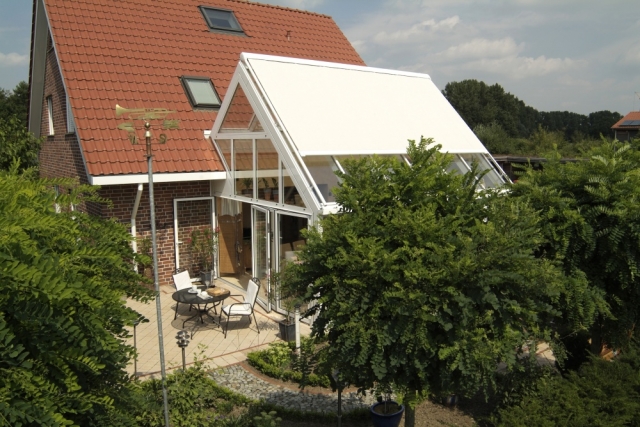 Technischer oder natürlicher Sonnenschutz Technischer oder natürlicher Sonnenschutz