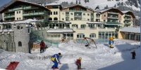 Außenansicht Family-Hotel Alpenrose Außenansicht Family-Hotel Alpenrose