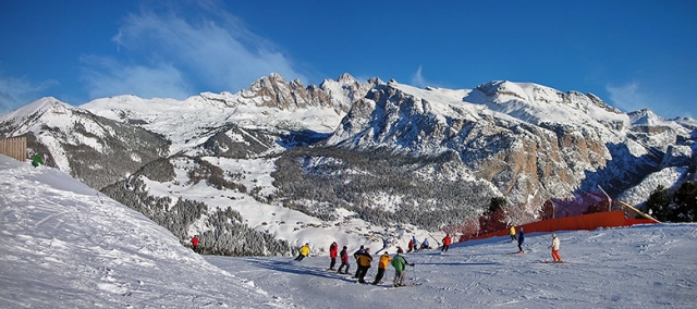 Die Sella Ronda in den Dolomiten ist eines der größten Skikarussells Europas Die Sella Ronda in den Dolomiten ist eines der größten Skikarussells Europas