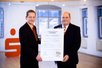 Jörg Rademacher, Marktforschungsinstitut Trendfish (links), Gerd Bröcker, KSK Herzogtum Lauenburg Jörg Rademacher, Marktforschungsinstitut Trendfish (links), Gerd Bröcker, KSK Herzogtum Lauenburg