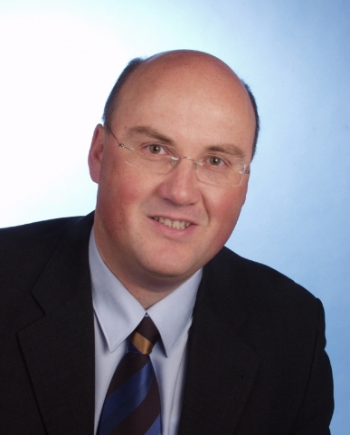 Webinar von Pitney Bowes zeigt Best Practices im Financial Shared Service Center Webinar von Pitney Bowes zeigt Best Practices im Financial Shared Service Center