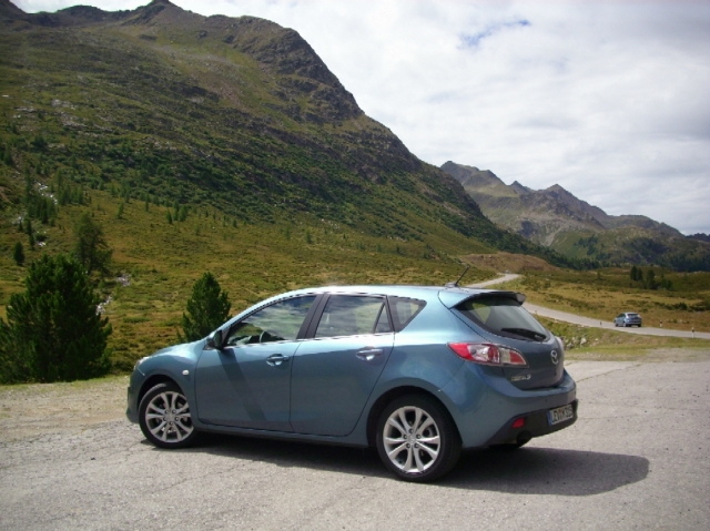 Durch Kurven und Kehren: Mazda 3 Durch Kurven und Kehren: Mazda 3
