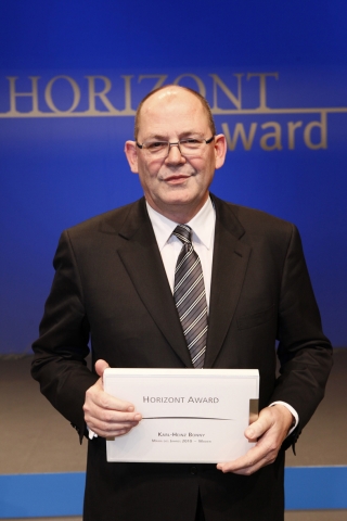 Karl-Heinz Bonny mit dem HORIZONT Award geehrt Karl-Heinz Bonny mit dem HORIZONT Award geehrt