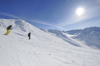 Skifahrer auf der Piste 
