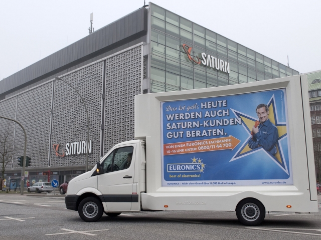 Geschenk der EURONICS Deutschland eG Ditzingen an Saturn ein großer Erfolg Geschenk der EURONICS Deutschland eG Ditzingen an Saturn ein großer Erfolg
