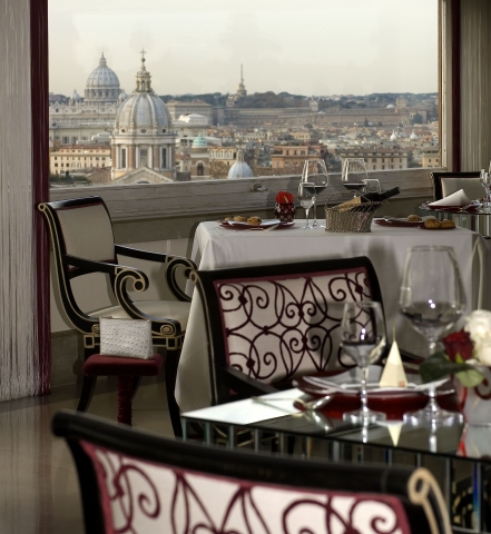 Hassler Roma mit Romantikpaket   zum Valentinstag