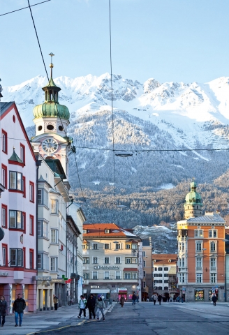 VORFREUDE AUF OLYMPIA IN INNSBRUCK: ONE YEAR TO GO VORFREUDE AUF OLYMPIA IN INNSBRUCK: ONE YEAR TO GO