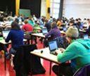 Studierende bei der elektronischen Klausur an der Uni Furtwangen