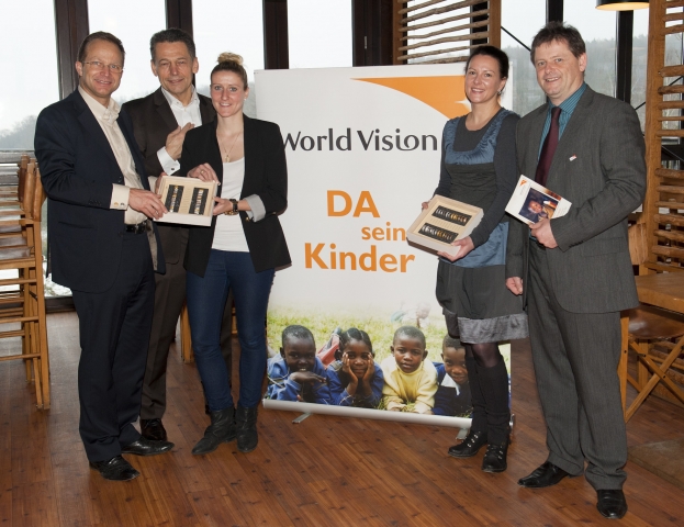Mit den Trauringen für Kinder in Not spenden
