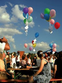 Dieses Jahr mit dabei: Luftballonaktion mit Entertainer Heiko Harig