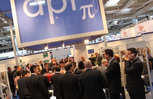 MediaRange auf der CeBIT 2011: Innovative Speichermedien wie Solid State Drives (SSD) und 300-Jahre-