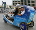 Velotaxi stellt Solar- und Brennstoffzellen angetriebene Fahrzeuge auf Hausmesse vor Velotaxi stellt Solar- und Brennstoffzellen angetriebene Fahrzeuge auf Hausmesse vor