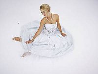 Brautkleid von Oni-Onik Brautkleid von Oni-Onik