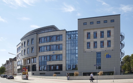 Deutschlands größtes Fernstudienzentrumöffnet seine Türen in Hamburg Deutschlands größtes Fernstudienzentrumöffnet seine Türen in Hamburg