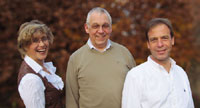 Die Trainer der Spuerhin-Akademie: Dr. Beate-Claudia Frank, Dr. Thomas Heucke, Wolfgang Schau Die Trainer der Spuerhin-Akademie: Dr. Beate-Claudia Frank, Dr. Thomas Heucke, Wolfgang Schau