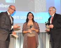 Carsten Rutz, Karin Liedtke und Dieter Lechtenberg bei der Preisübergabe Carsten Rutz, Karin Liedtke und Dieter Lechtenberg bei der Preisübergabe