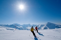 Skifahrer auf der Piste Skifahrer auf der Piste
