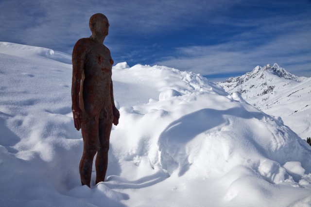 EISENMÄNNER IM SCHNEE VON WARTH-SCHRÖCKEN