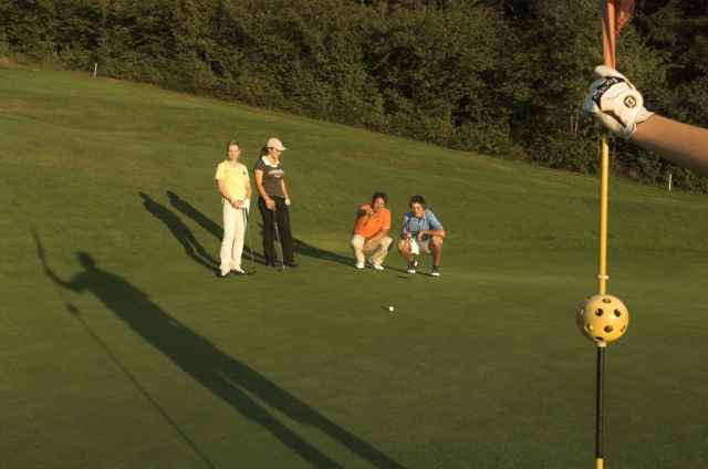 Spielspaßhaben: Golf lernen Spielspaßhaben: Golf lernen