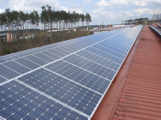 Die Solarbranche lebt vom Hand in den Mund und zittert vor den nächsten Fehlentscheidungen deutscher Die Solarbranche lebt vom Hand in den Mund und zittert vor den nächsten Fehlentscheidungen deutscher