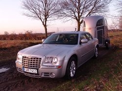 Pferdeanhänger-Zugfahrzeugtest auf www.mit-Pferden-reisen.de: Chrysler 300C Pferdeanhänger-Zugfahrzeugtest auf www.mit-Pferden-reisen.de: Chrysler 300C