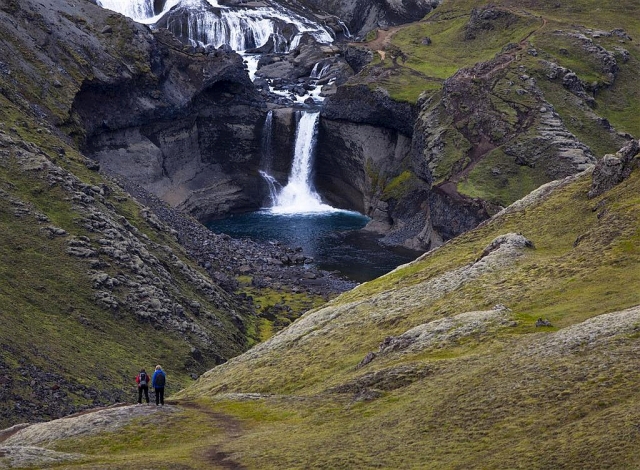 Island-Reisen jetzt buchen und wilde Natur im Schatten der Vulkane erleben Island-Reisen jetzt buchen und wilde Natur im Schatten der Vulkane erleben