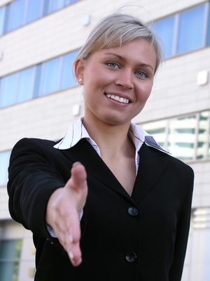 Sie möchten eine Immobilien verkaufen und suchen einen kompetenten Makler der schnell und auch zu ei Sie möchten eine Immobilien verkaufen und suchen einen kompetenten Makler der schnell und auch zu ei