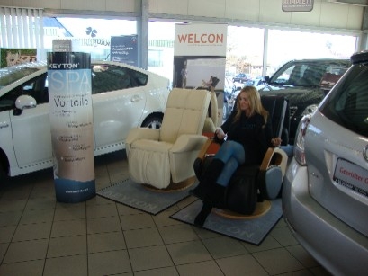 Massagesessel von www.welcon.de bei Toyota