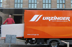 Urzinger Textilmanagement spendet Matratzen