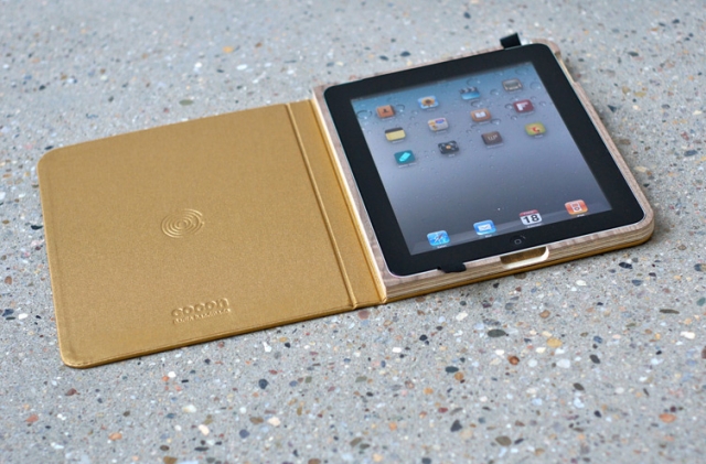 iPad 2: Deutschlands erste handgearbeitete Buchhülle für das neue iPad