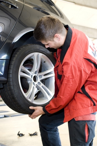 4WHEELS Effizienzcheck: Ein Serviceangebot für Autohäuser